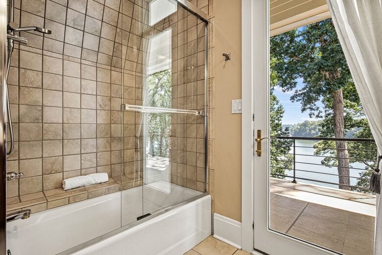 Architectural Masterpiece with Panoramic Lake Views & Concierge Service - Statesville, North Carolina