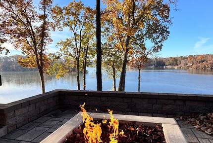 Architectural Masterpiece with Panoramic Lake Views & Concierge Service - Statesville, North Carolina