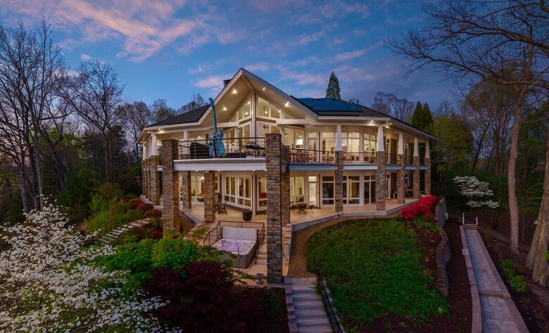 Architectural Masterpiece with Panoramic Lake Views & Concierge Service - Statesville, North Carolina