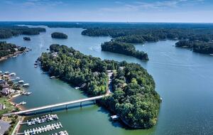 Architectural Masterpiece with Panoramic Lake Views & Concierge Service - Statesville, North Carolina