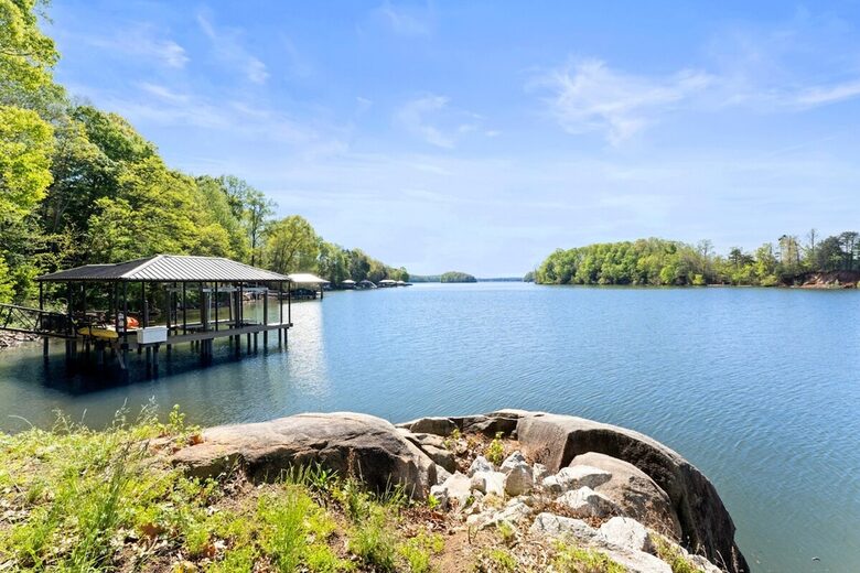 Architectural Masterpiece with Panoramic Lake Views & Concierge Service - Statesville, North Carolina