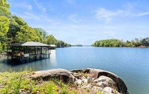 Architectural Masterpiece with Panoramic Lake Views & Concierge Service - Statesville, North Carolina