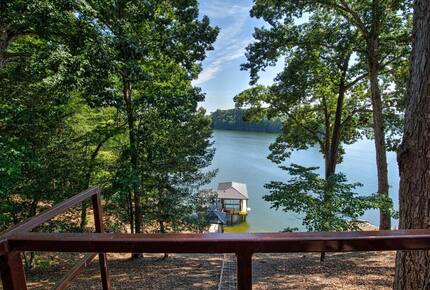 Architectural Masterpiece with Panoramic Lake Views & Concierge Service - Statesville, North Carolina