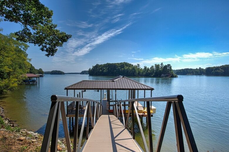 Architectural Masterpiece with Panoramic Lake Views & Concierge Service - Statesville, North Carolina