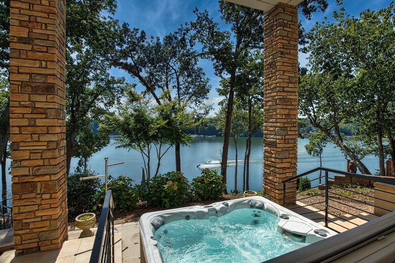 Architectural Masterpiece with Panoramic Lake Views & Concierge Service - Statesville, North Carolina