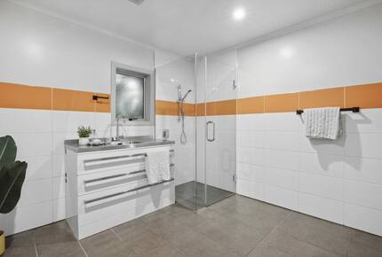 Executive Retreat with 180-degree views - Dunedin, New Zealand