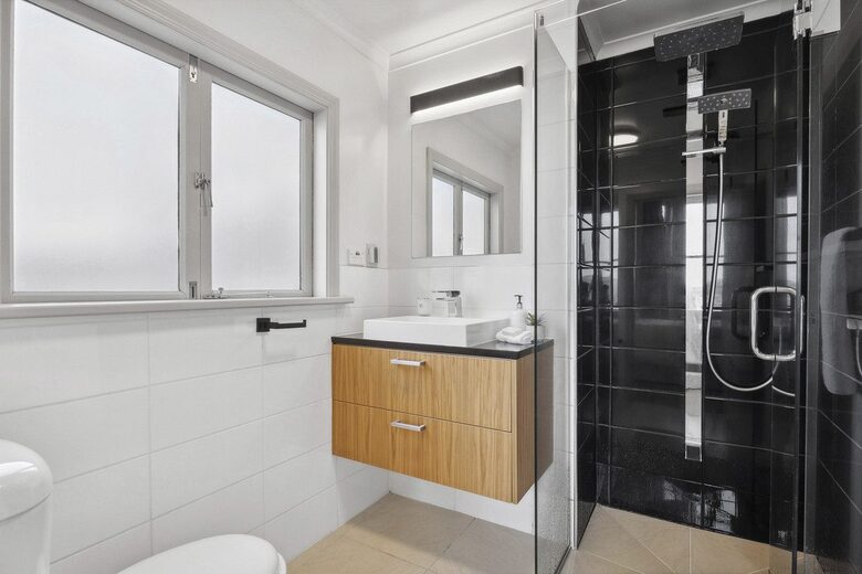 Executive Retreat with 180-degree views - Dunedin, New Zealand