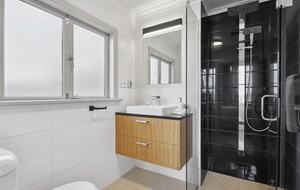 Executive Retreat with 180-degree views - Dunedin, New Zealand