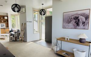 Executive Retreat with 180-degree views - Dunedin, New Zealand