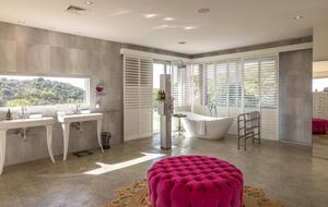 Kotare Estate | Modern Masterpiece with Pool, Spa & Ocean Views - Waiheke Island, New Zealand