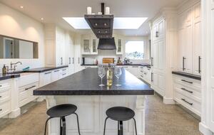 Kotare Estate | Modern Masterpiece with Pool, Spa & Ocean Views - Waiheke Island, New Zealand