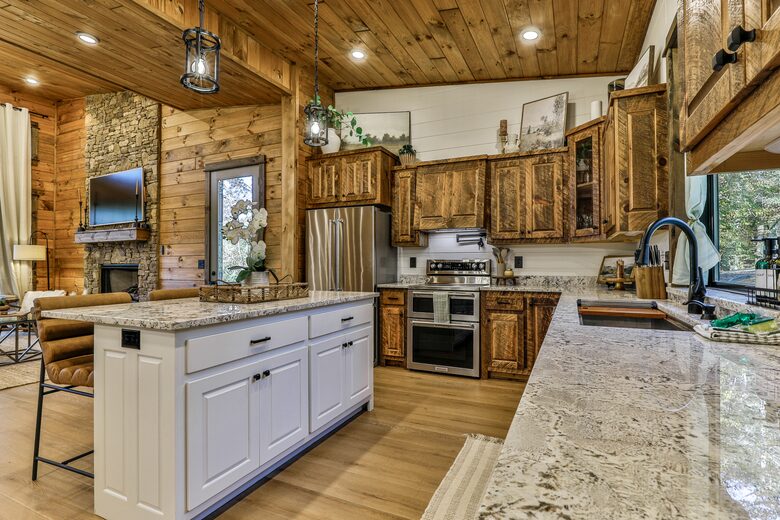 Blue Ridge Hideaway | Creekside Comfort Meets Mountain Adventure - Morganton, Georgia