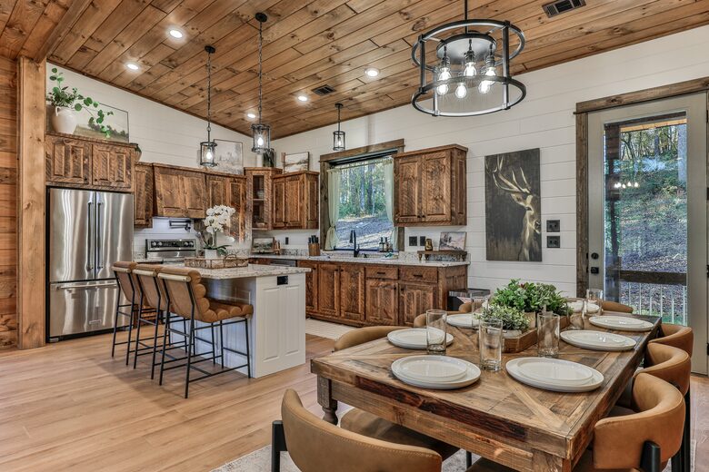 Blue Ridge Hideaway | Creekside Comfort Meets Mountain Adventure - Morganton, Georgia