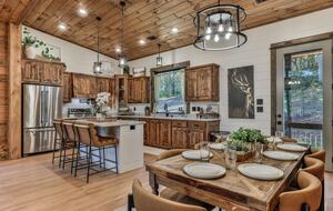 Blue Ridge Hideaway | Creekside Comfort Meets Mountain Adventure - Morganton, Georgia