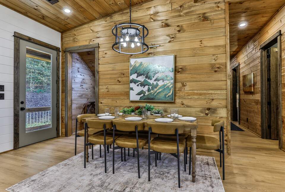 Blue Ridge Hideaway | Creekside Comfort Meets Mountain Adventure - Morganton, Georgia