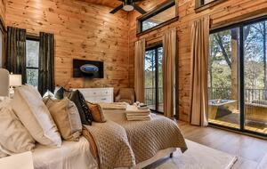 Blue Ridge Hideaway | Creekside Comfort Meets Mountain Adventure - Morganton, Georgia