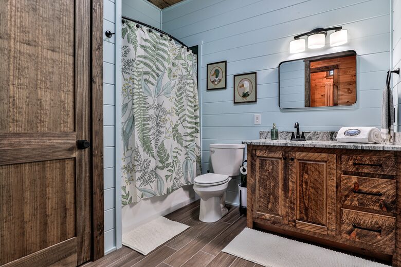 Blue Ridge Hideaway | Creekside Comfort Meets Mountain Adventure - Morganton, Georgia