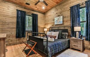 Blue Ridge Hideaway | Creekside Comfort Meets Mountain Adventure - Morganton, Georgia