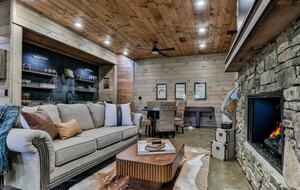 Blue Ridge Hideaway | Creekside Comfort Meets Mountain Adventure - Morganton, Georgia