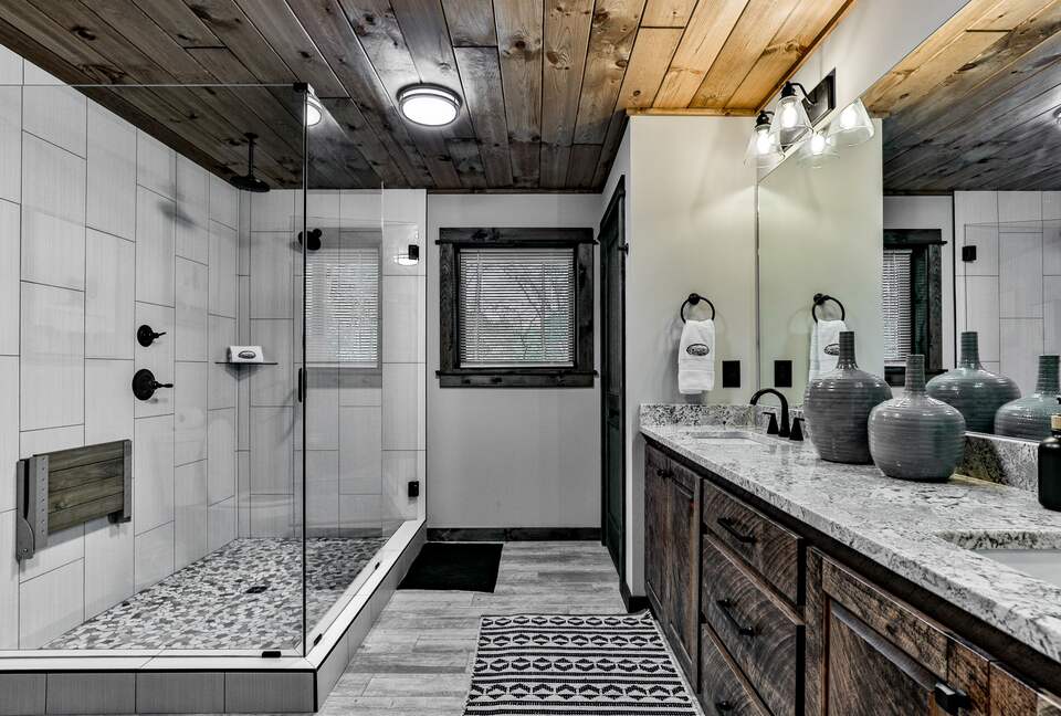 Blue Ridge Hideaway | Creekside Comfort Meets Mountain Adventure - Morganton, Georgia