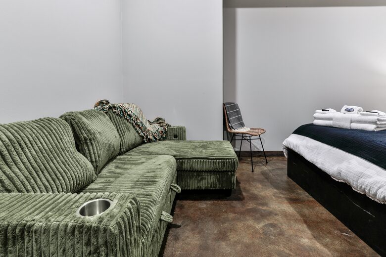 Blue Ridge Hideaway | Creekside Comfort Meets Mountain Adventure - Morganton, Georgia