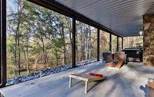 Blue Ridge Hideaway | Creekside Comfort Meets Mountain Adventure - Morganton, Georgia