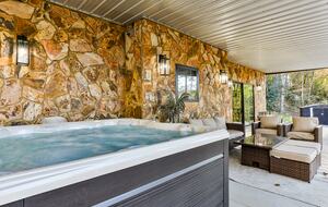 Blue Ridge Hideaway | Creekside Comfort Meets Mountain Adventure - Morganton, Georgia