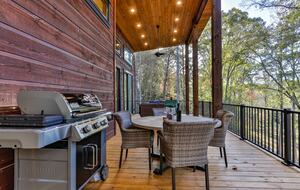 Blue Ridge Hideaway | Creekside Comfort Meets Mountain Adventure - Morganton, Georgia