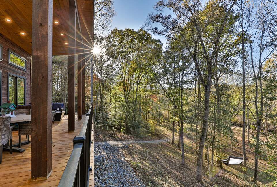 Blue Ridge Hideaway | Creekside Comfort Meets Mountain Adventure - Morganton, Georgia