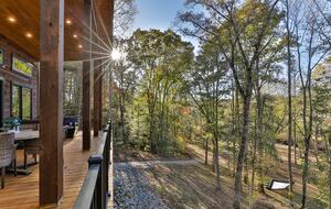 Blue Ridge Hideaway | Creekside Comfort Meets Mountain Adventure - Morganton, Georgia