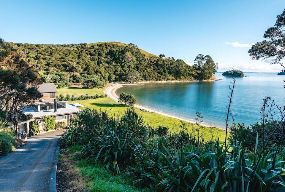 Wharetana Bay Estate | Two Luxury Villas on 2.25 Acres of Waterfront Bliss - Waiheke Island, New Zealand