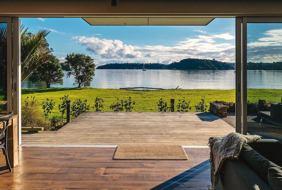 Wharetana Bay Estate | Two Luxury Villas on 2.25 Acres of Waterfront Bliss - Waiheke Island, New Zealand