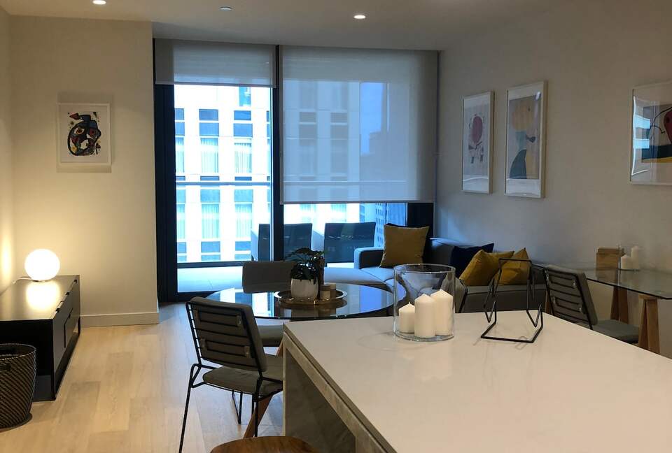 Luxury City Apartment | Art, Marble & Views - Melbourne, Australia