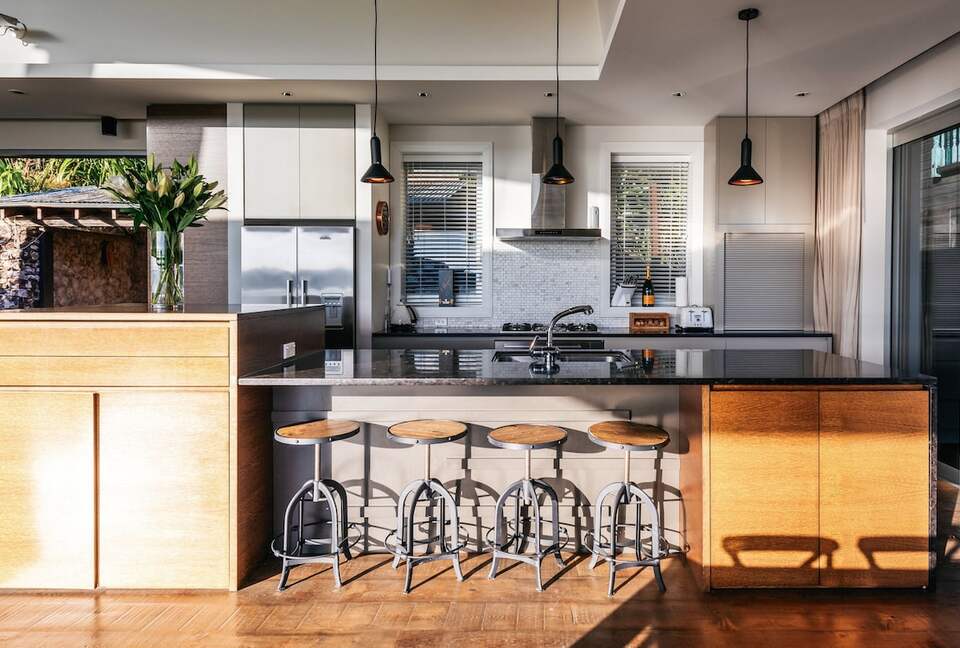 Wharetana Bay Estate | Two Luxury Villas on 2.25 Acres of Waterfront Bliss - Waiheke Island, New Zealand