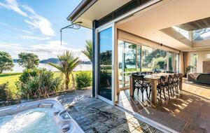 Wharetana Bay Estate | Two Luxury Villas on 2.25 Acres of Waterfront Bliss - Waiheke Island, New Zealand