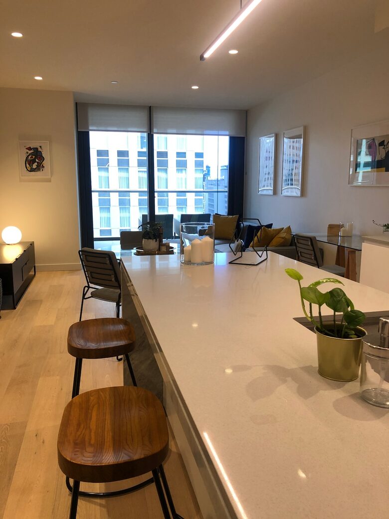 Luxury City Apartment | Art, Marble & Views - Melbourne, Australia