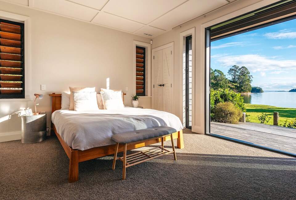 Wharetana Bay Estate | Two Luxury Villas on 2.25 Acres of Waterfront Bliss - Waiheke Island, New Zealand