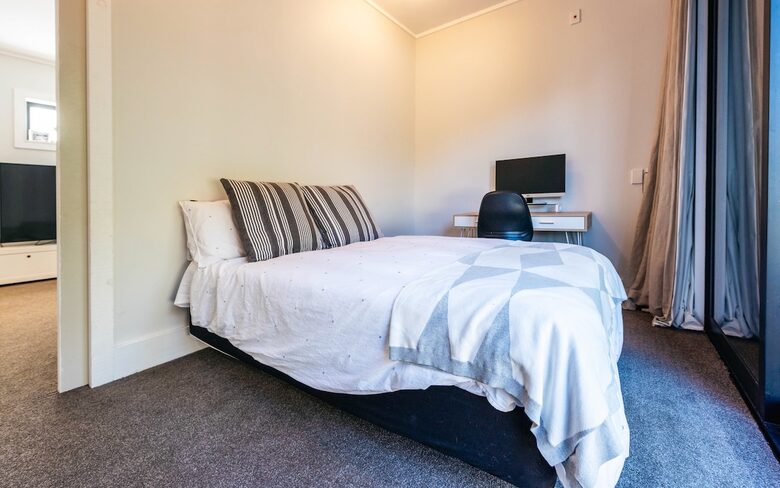 Wharetana Bay Estate | Two Luxury Villas on 2.25 Acres of Waterfront Bliss - Waiheke Island, New Zealand