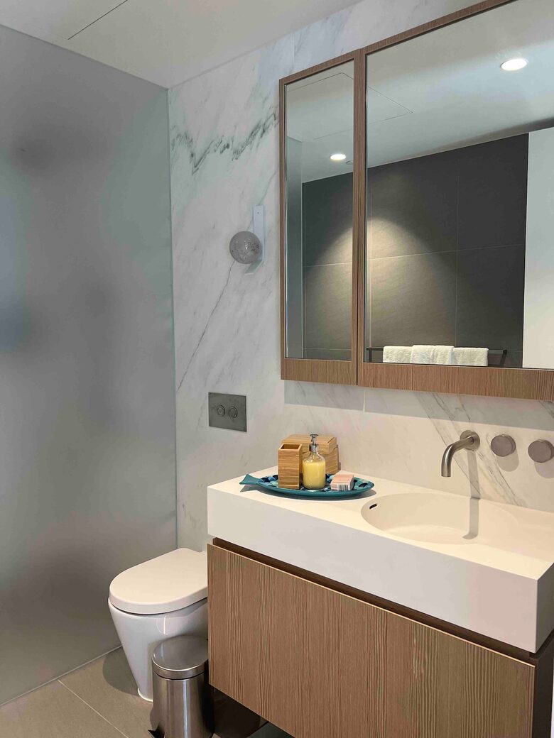 Luxury City Apartment | Art, Marble & Views - Melbourne, Australia