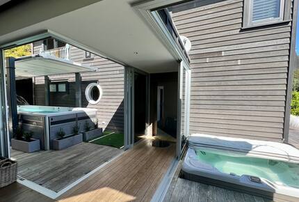 Te Mana Estate | Waiheke Beachfront - Waiheke Island, New Zealand