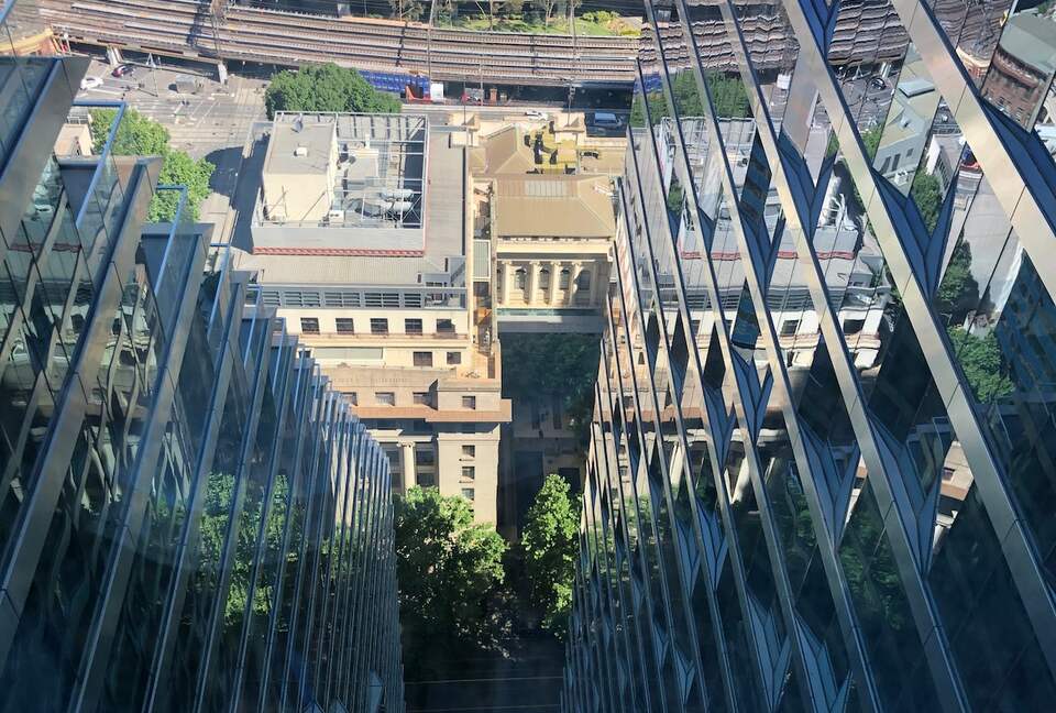 Luxury City Apartment | Art, Marble & Views - Melbourne, Australia