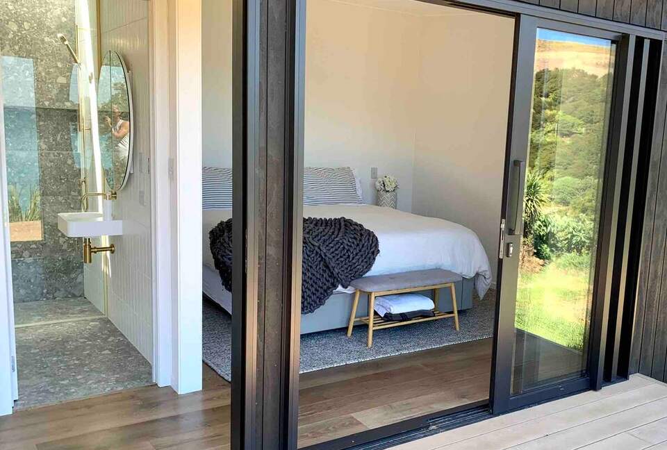 Wharetana Bay Estate | Two Luxury Villas on 2.25 Acres of Waterfront Bliss - Waiheke Island, New Zealand