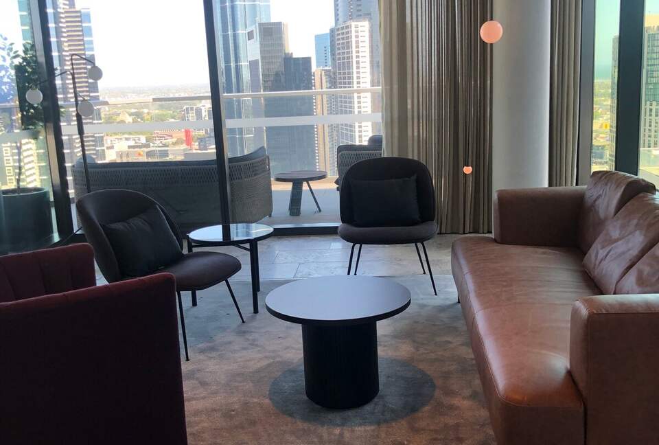 Luxury City Apartment | Art, Marble & Views - Melbourne, Australia