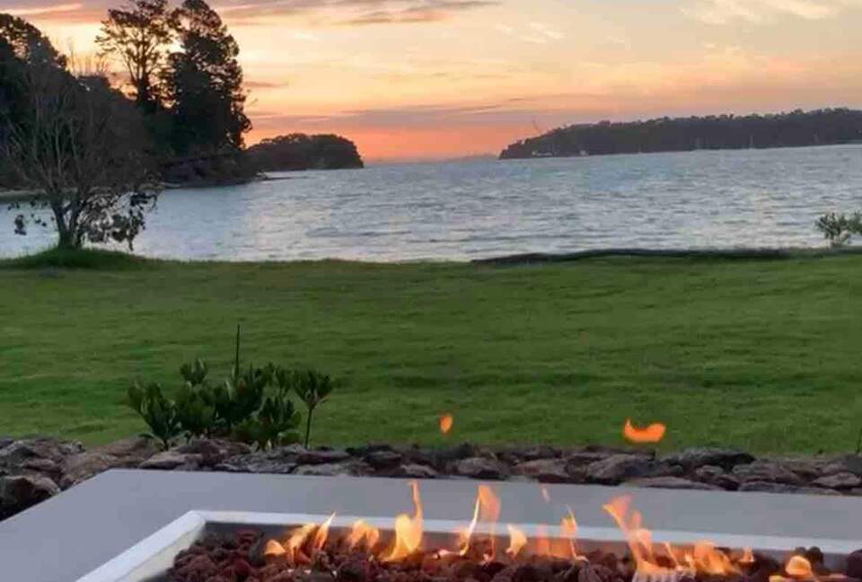 Wharetana Bay Estate | Two Luxury Villas on 2.25 Acres of Waterfront Bliss - Waiheke Island, New Zealand