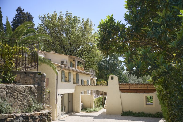 Elegant Hillside Retreat in the Heart of the Côte d’Azur - Mougins, France