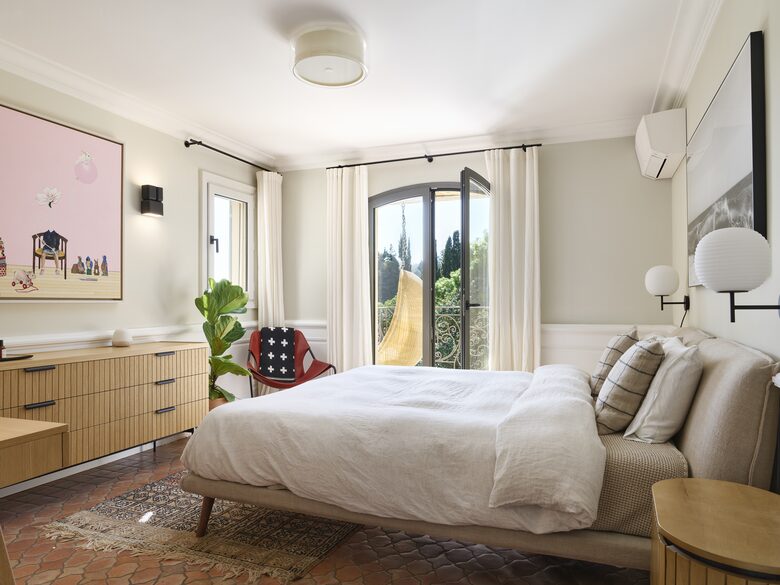 Elegant Hillside Retreat in the Heart of the Côte d’Azur - Mougins, France