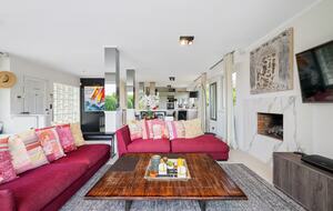 Contemporary Cannes Villa in Croix des Gardes - Cannes, France