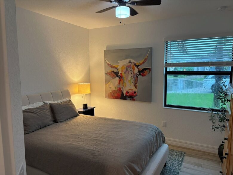 Stylish Lakewood National Home Overlooking the 7th Hole - Bradenton, Florida