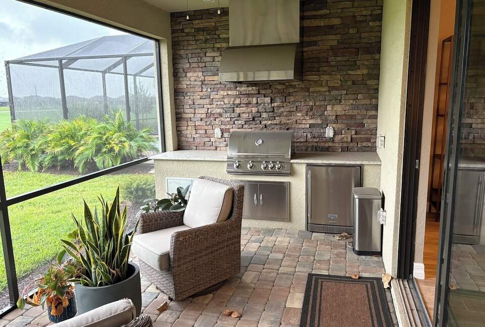 Stylish Lakewood National Home Overlooking the 7th Hole - Bradenton, Florida