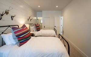 Designer Sun Valley Retreat near Dollar Mountain - Sun Valley, Idaho